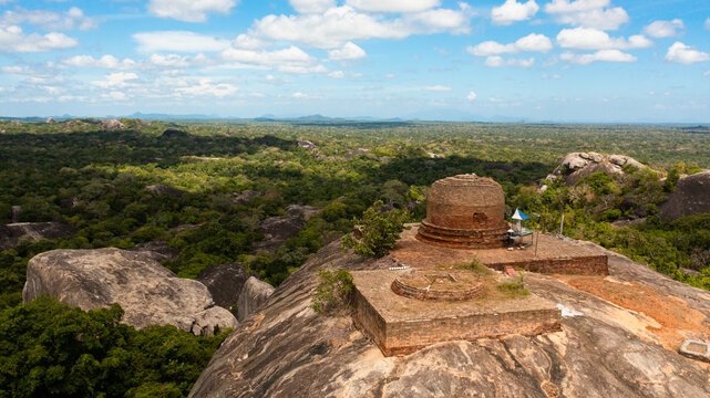 Kudumbigala Monastery